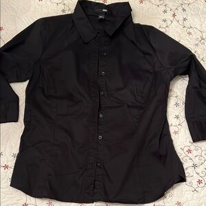Women’s H & M Fitted Black Dress Shirt, size 14